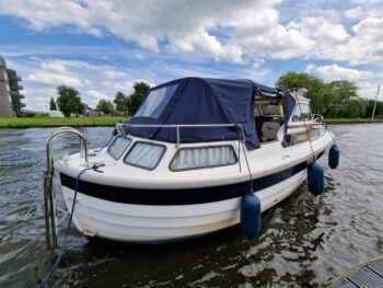 Saga 27 met boegschroef achter Nemrod Boten 202302621