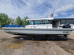 Axopar 28 Cabin R-Version met boegschroef (4002025)