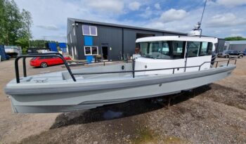 Axopar 28 Cabin R-Version met boegschroef (4002025)